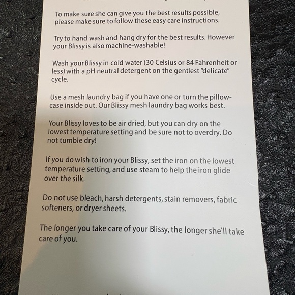 Blissy NIB 100% mulberry silk standard pillow case - Picture 5 of 7